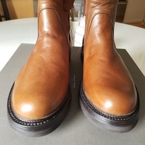 Brand new with box Rick Owens tundra boots sz 8